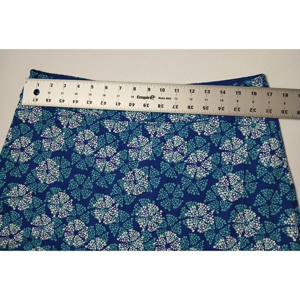 Tranquility by Colorado Clothing Blue Floral Medallion Active Skort Large